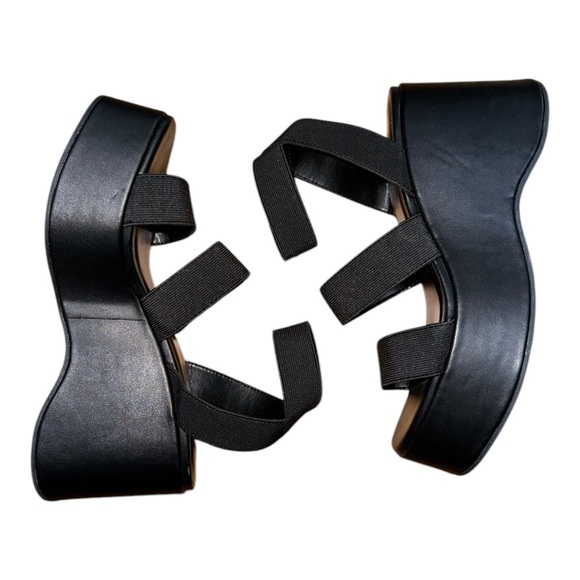 Soda Black Chunky Platform Shoes with Modern Straps - Picture 3 of 4